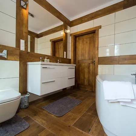 Dwor U Papuga Ruciane-Nida