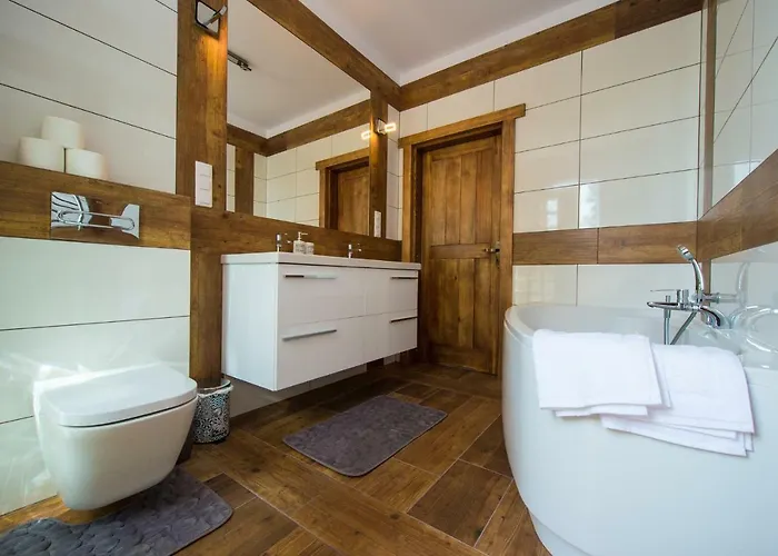 Dwor U Papuga روسيان-نيدا